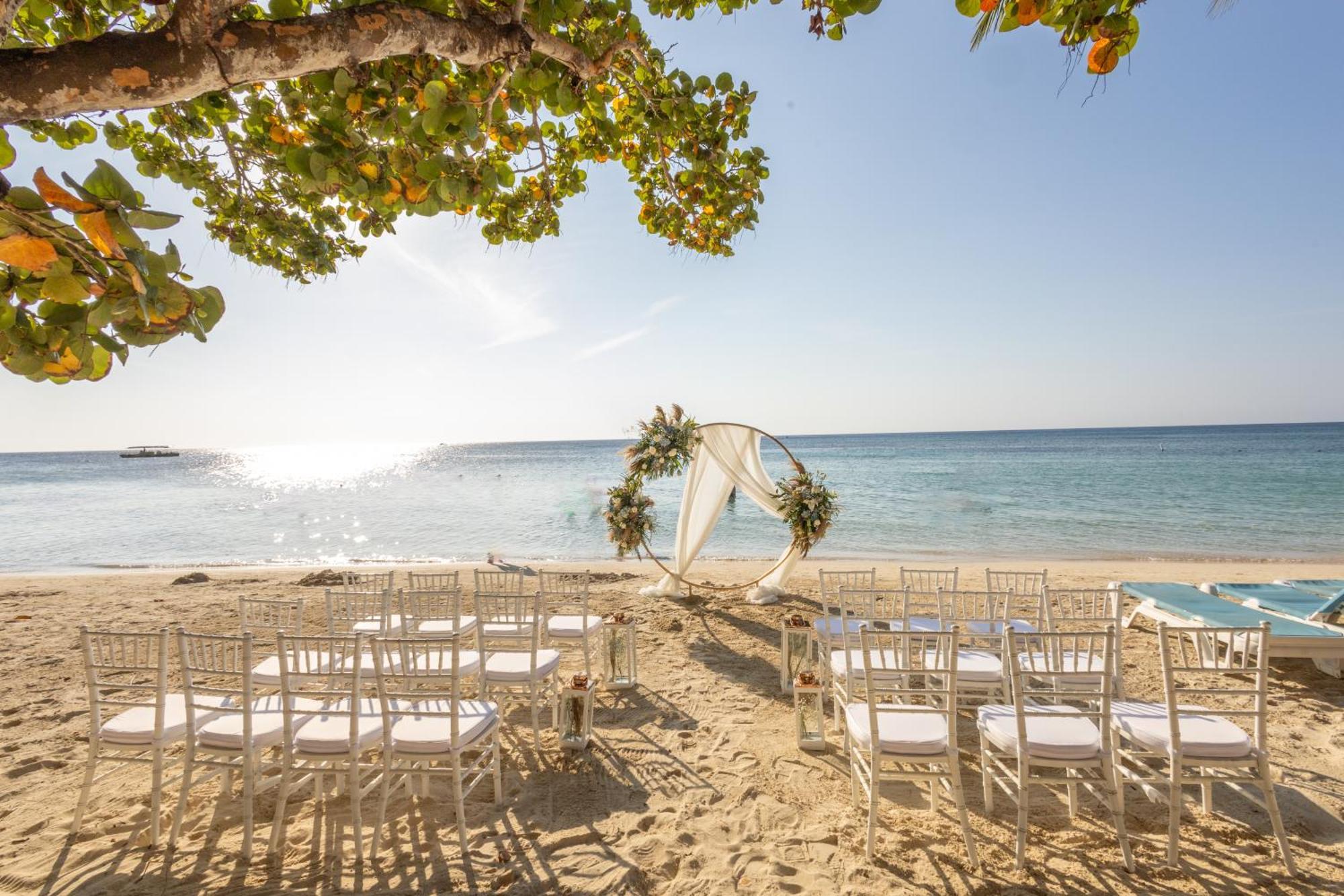 Infinity Bay Spa & Beach Resort Вест Бэй Экстерьер фото